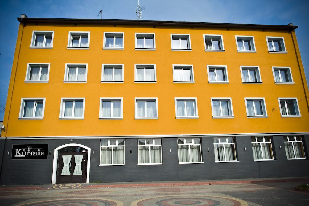 Hotel Korona Luków Exterior foto